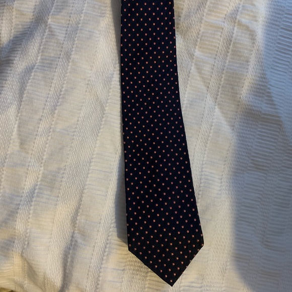 Brooks Brothers Tie- Navy with Pink Dots - Picture 3 of 3